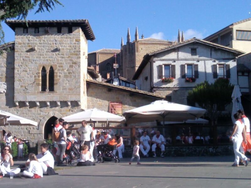 Pamplona: Best of the City Private Tour - Key Highlights