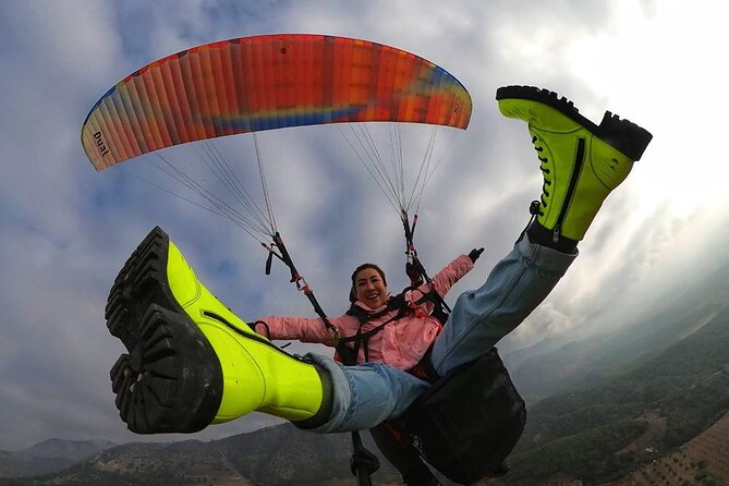 Pamukkale Paragliding Experience By Local Expert Pilots - Safety Briefing and Training Provided
