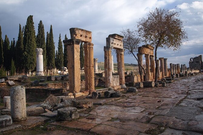 Pamukkale Small Group Tour From Izmir - Traveler Participation