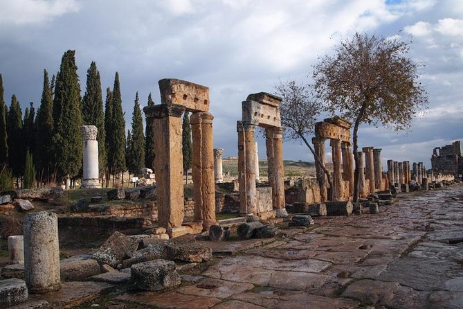 Pamukkale Small Group Tour From Kusadasi / Selcuk - Thermal Pools and Terraces
