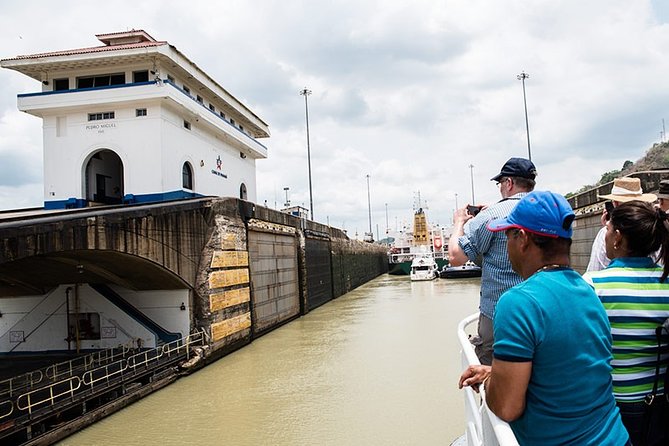 Panama Canal Partial Transit Tour From Panama City - Participant Reviews