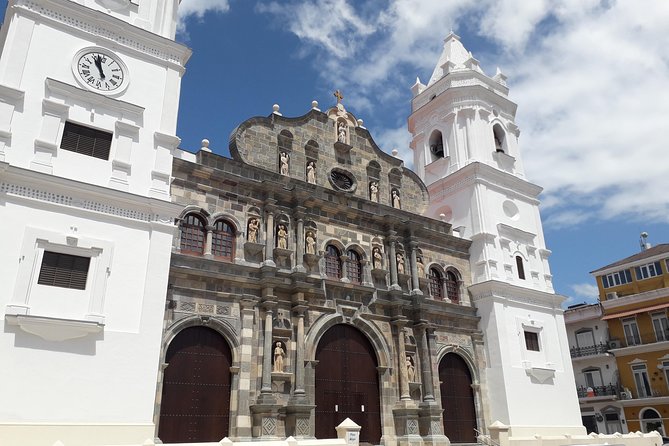 Panamanian Specialist in City Tours of Panama City and Much More - Wheelchair and Stroller Accessible Sightseeing