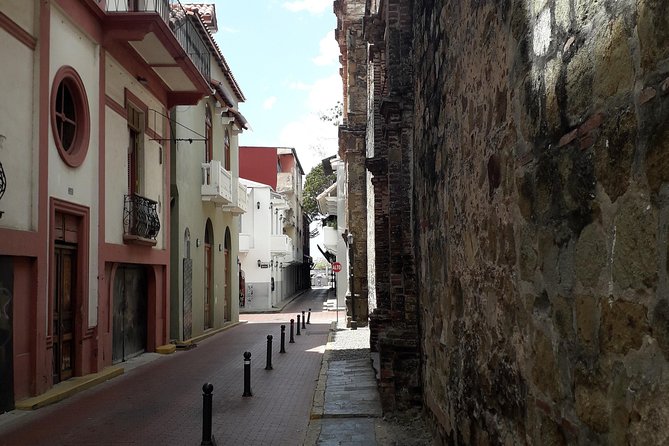 Panamanian Specialist in City Tours of Panama City and Much More - Pickup and Booking Flexibility