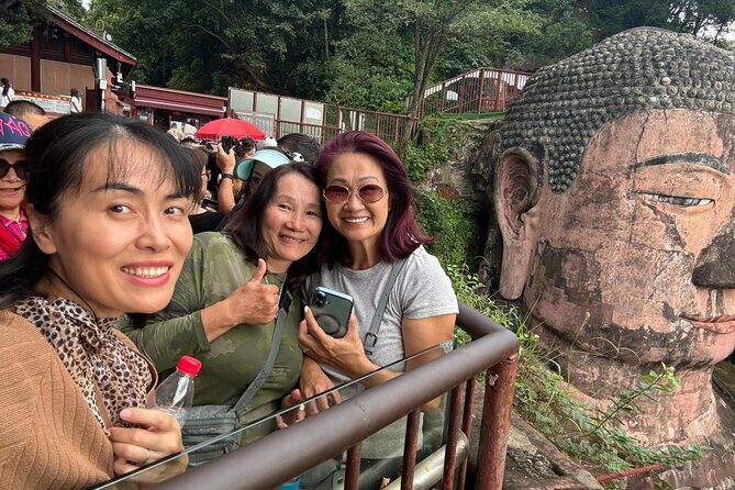 Panda and Leshan Buddha Private Tour - The Comfort and Convenience of a Private Tour