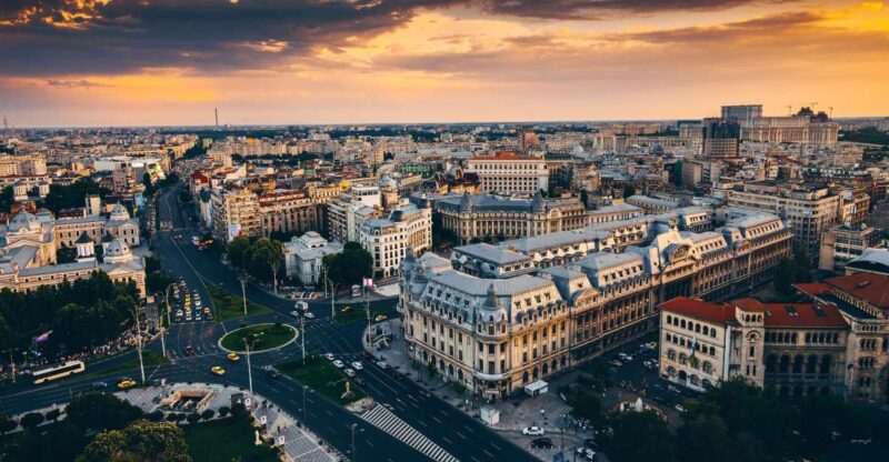 Panoramic Bucharest Walking Tour - Exploring Bucharests History