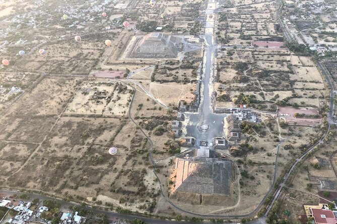Panoramic Flight to Teotihuacanán in Small Plane 2 People - Booking Information