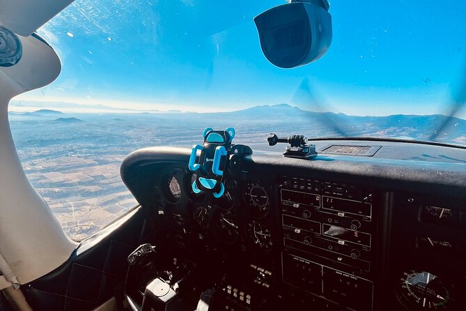 Panoramic Flight to Teotihuacanán in Small Plane 2 People - Tour Highlights
