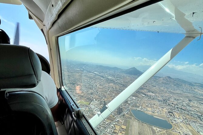 Panoramic Flight to Teotihuacanán in Small Plane 2 People - Flight Details