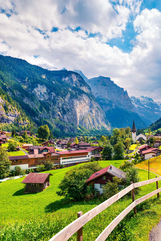 Panoramic Hiking Tour Above Lauterbrunnen Valley From Zurich - Experience Features