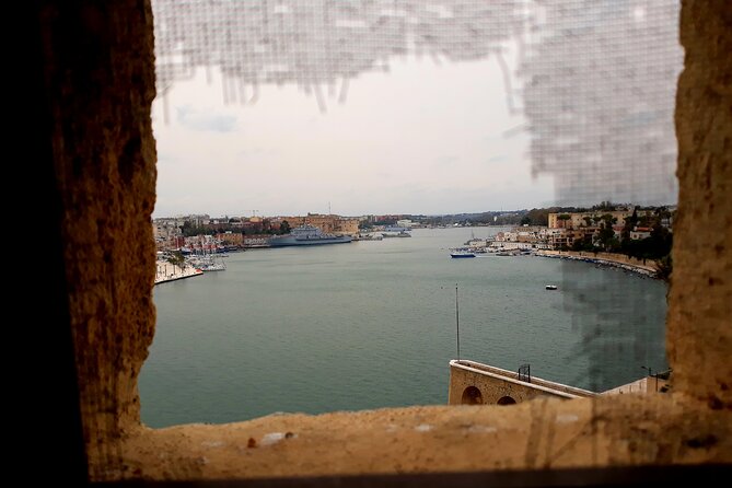 Panoramic Tour of Brindisi by Golf Cart - Fountain of the Empire: Mussolinis Legacy