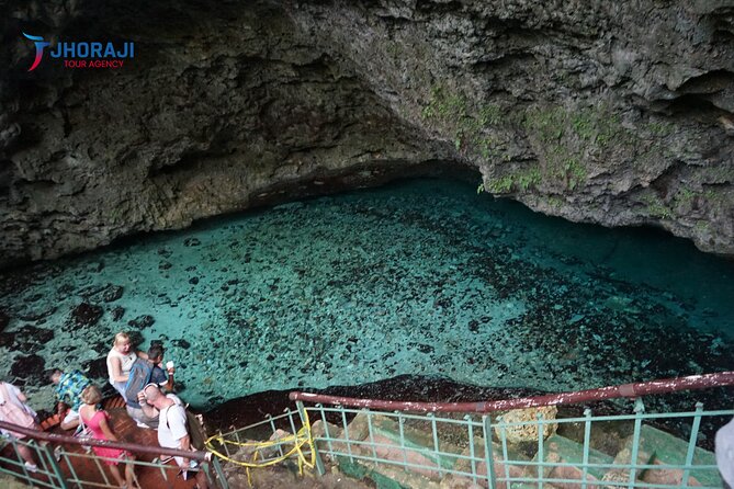 Panoramic Tour of the City of Santo Domingo - The Lighthouse of Columbus and Alcazar