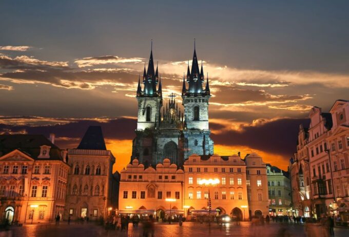 Panoramic Views of Prague Evening Walking Tour - Optional Entrance Ticket