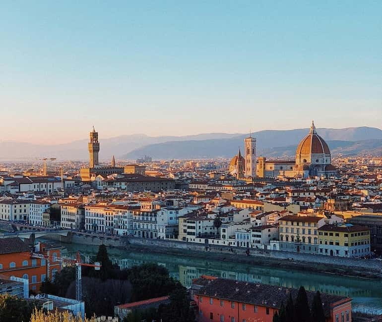 Panoramic Walking Tour in Florence With Vincenzo - Key Points