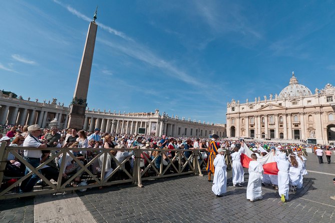 Papal Audience Tickets and Presentation With an Expert Guide - Ticket Reservation and Pick-up Process
