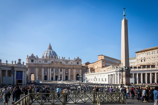 Papal Audience Tickets and Presentation With an Expert Guide - Tour Duration and Group Size