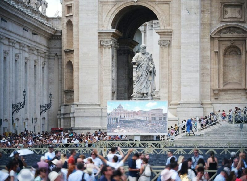 Papal Audience With Escort and Entry Ticket Experience - Overview of the Papal Audience Experience