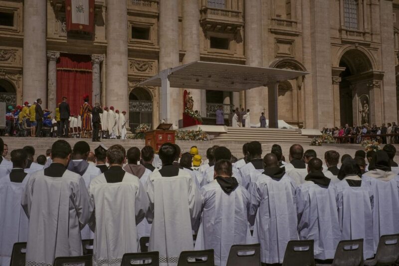Papal Audience With Escort and Entry Ticket Experience - Whats Included in Your Experience