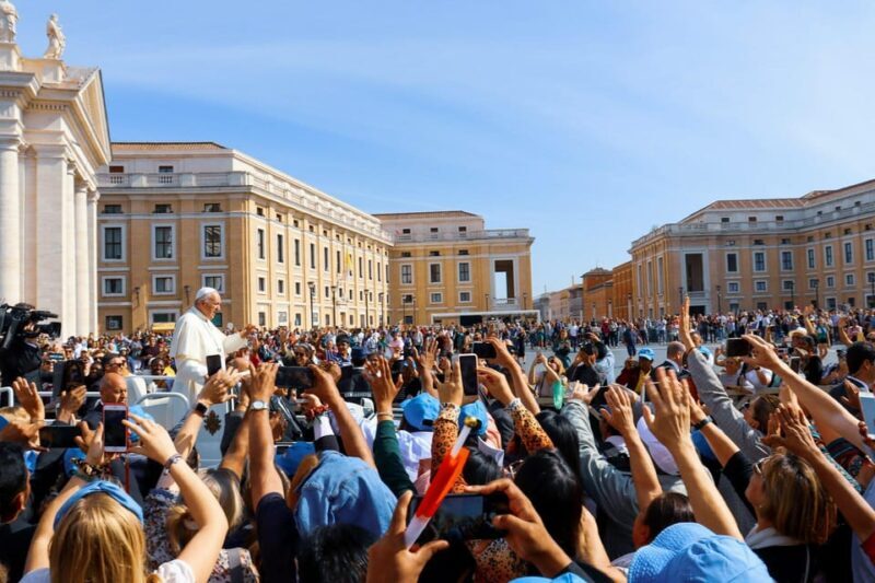 Papal Audience With Escort and Entry Ticket Experience - Important Guidelines and Restrictions
