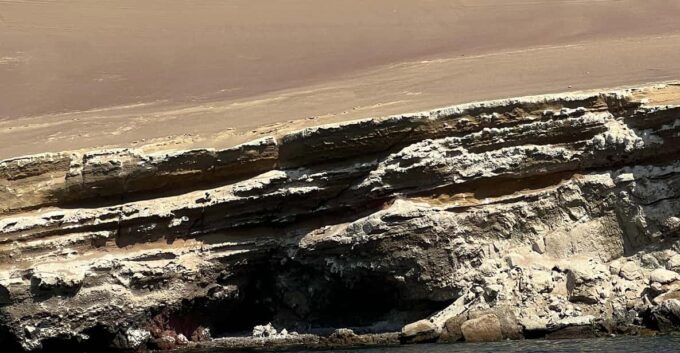 Paracas, Huacachina, Nazca, Private: 1 or 2 People, 2 Days + Luxury Hotel + Tickets. - Thrilling Dune Bashing and Sandboarding