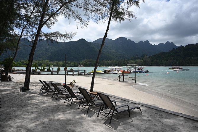 Paradise 101 Langkawi Access With Silver Paradise Package - Reviews and Group Size