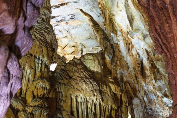 Paradise Cave and Phong Nha Cave Day Trip - Exploring Phong Nha Cave