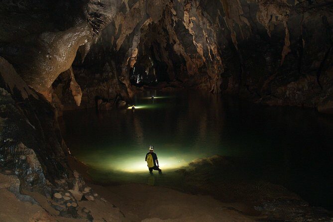 Paradise Cave & Dark Cave All-Inclusive 1-Day - Starting the Day: Smooth Pickup and Warm Welcome