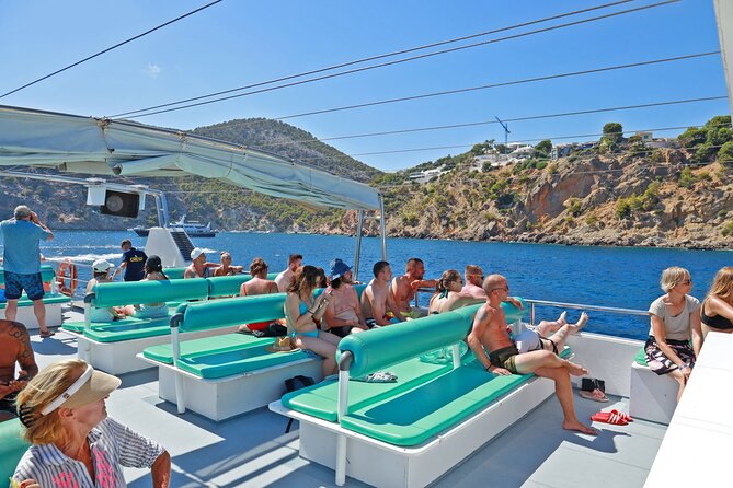 Paradise Tour 4h in Catamaran Through Mallorca and Puerto Andratx With Lunch - Diverse Tour Activities in Mallorca