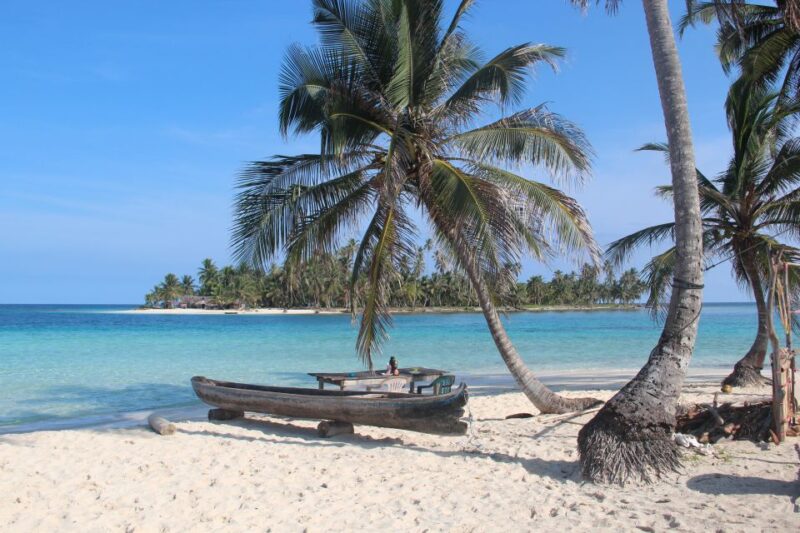 Paradise Unveiled: Discover the Enchanting San Blas Islands - Vibrant Guna Culture and Traditions