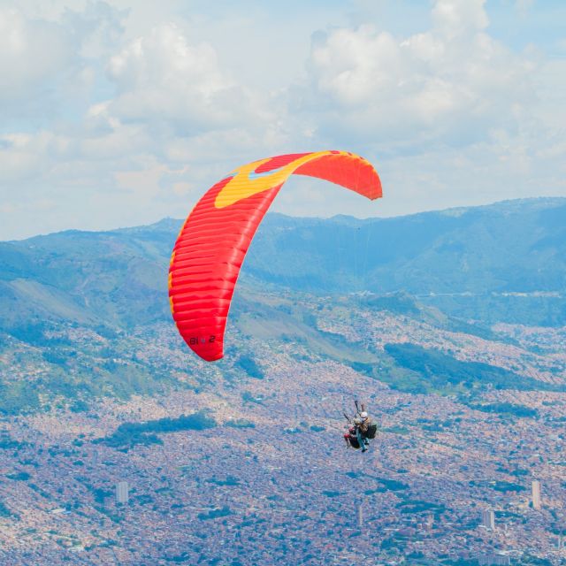 Paraglide Over Beautiful Medellin - Itinerary Details
