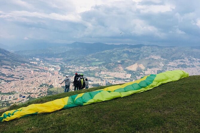 Paragliding - Preparing for the Flight