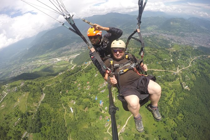 Paragliding - Stunning Aerial Views of Pokhara