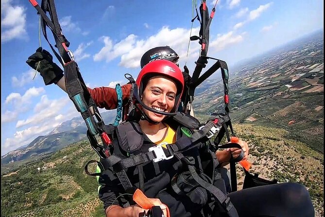 Paragliding Flight Over the Gardens of Ninfa - Participation Requirements