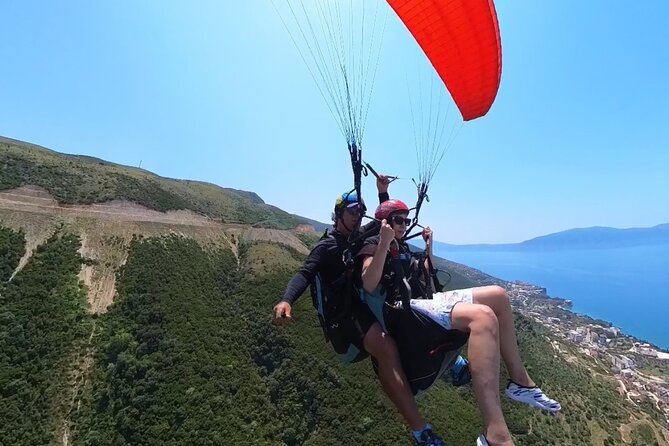 Paragliding Fly Tandem Vlora - Skilled and Experienced Pilots
