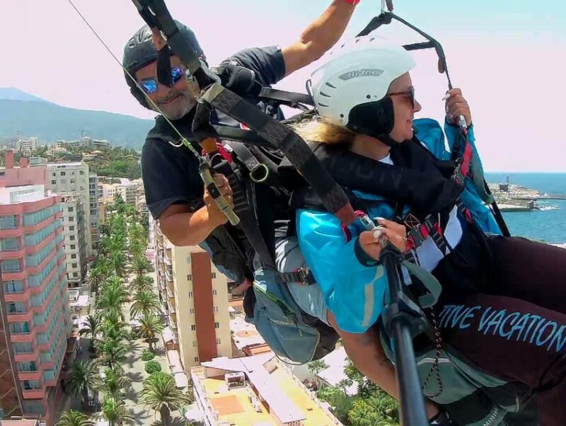 Paragliding in Puerto De La Cruz: Start From 2200M High - Tandem Flight With Pilot