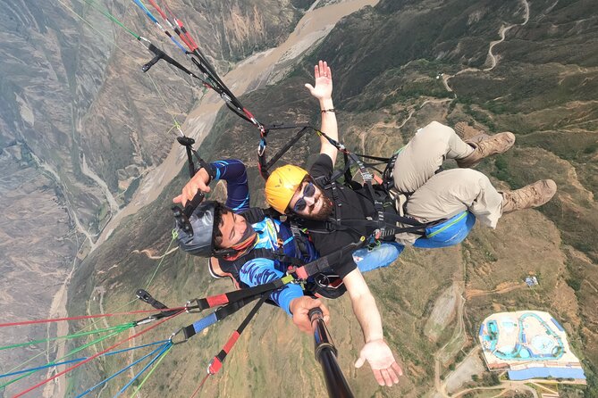 Paragliding in the Grand Canyon of Chicamocha - Breathtaking Views of Chicamocha