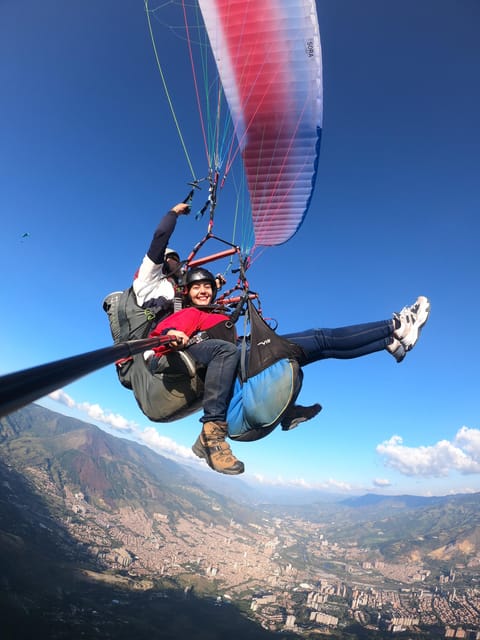 Paragliding Over Medellin in San Felix With Shuttle Service - Professional Service for Participants