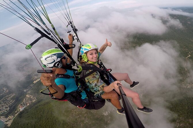 Paragliding Tandem Flight in Corfu - Suitability and Group Size