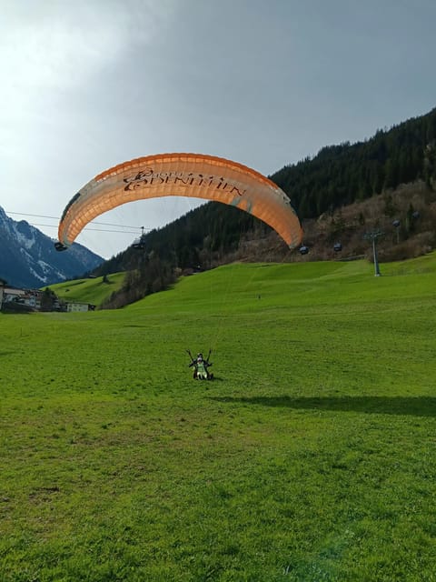 Paragliding Tandem Flight - Meeting Point