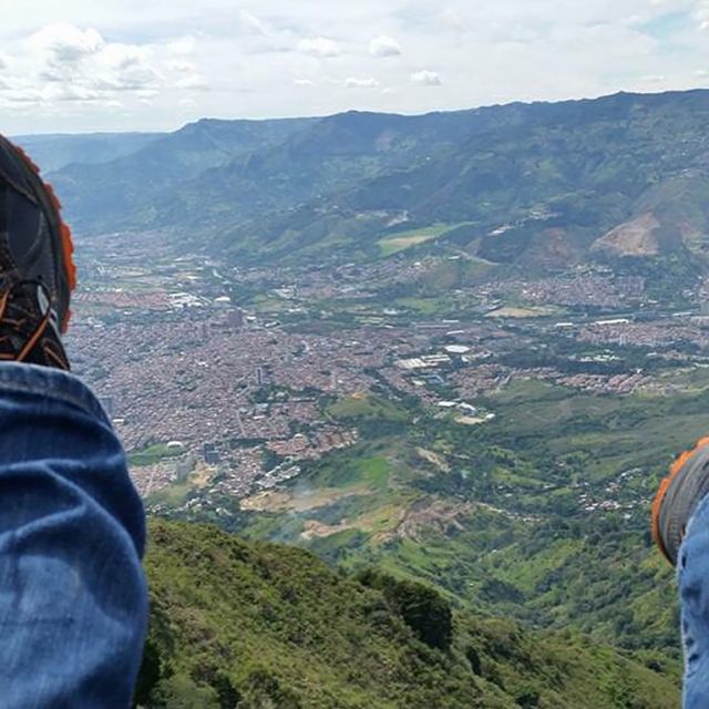 Paragliding the Andes From Medellín - Transportation and Inclusions