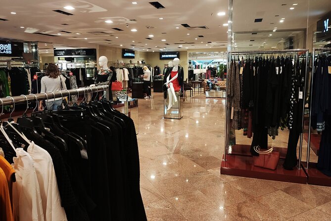 Paraguay Guided Shopping Tour From Foz Do Iguacu - Shopping Experience
