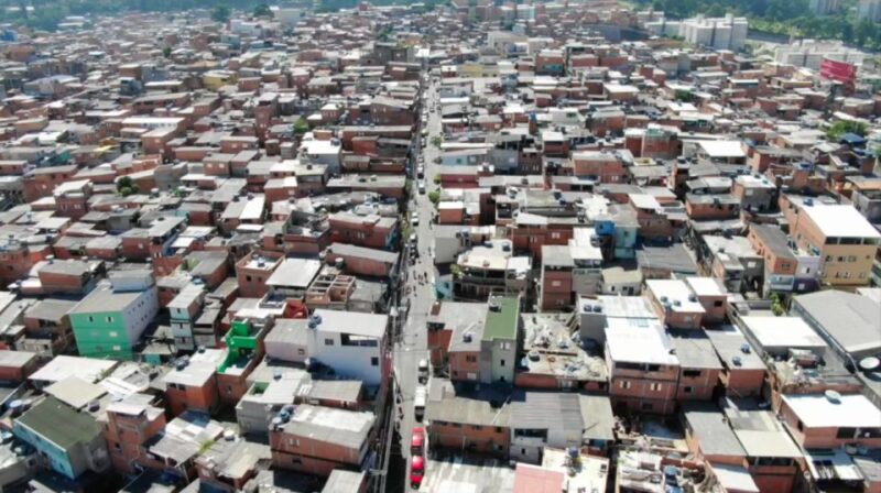 Paraisópolis: São Paulo's Vibrant Favela & Its Hidden Artists - Key Points