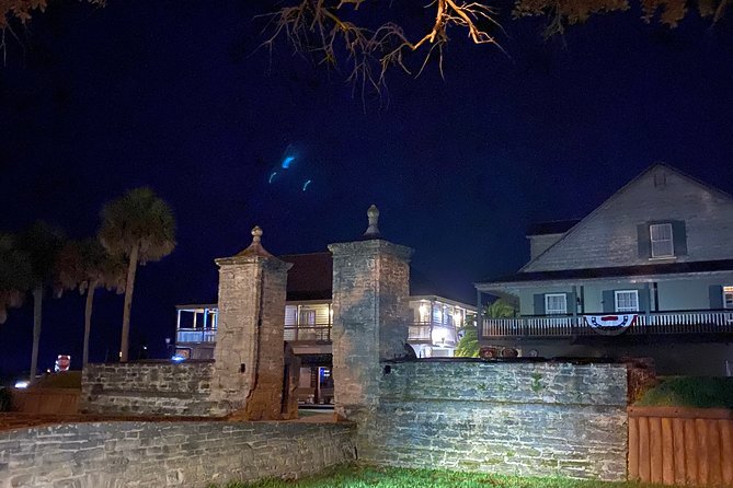 Paranormal Encounter in St. Augustine - Exploring the Old Cemetery