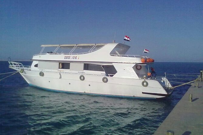 Parasailing off the Coast of Sharm El Sheikh - Safety Precautions