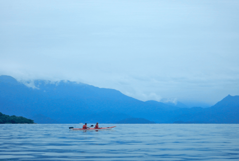 Paraty Bay: Half-Day Mangroves and Beaches Tour by Kayak - Meeting Point and Transportation