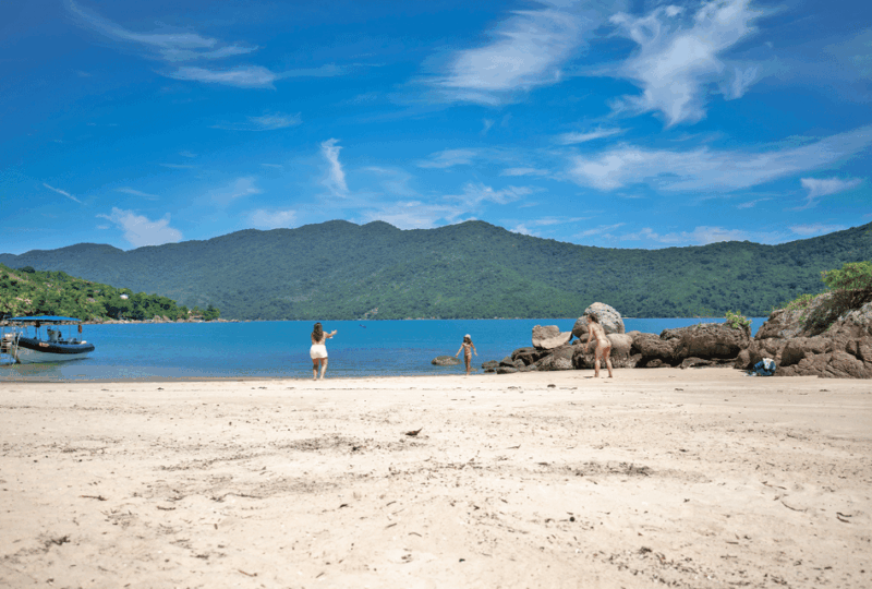 Paraty: Fast Boat Expedition to Saco Do Mamangua - Age and Health Restrictions