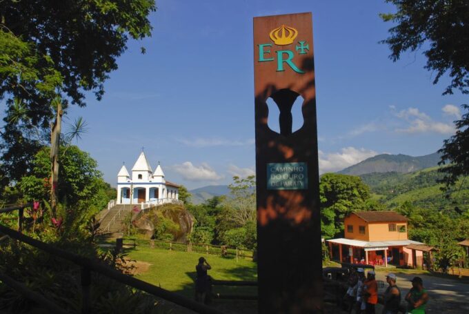 Paraty: Jungle Waterfalls and Cachaça Distillery Jeep Tour - Distillation Process