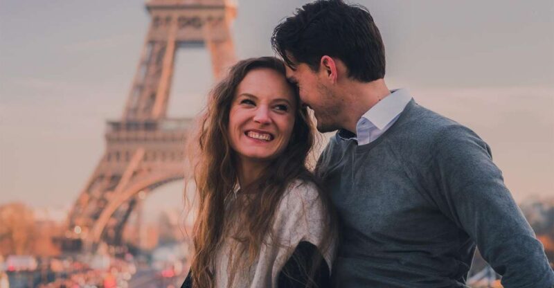 Paris: 1-Hour Parisian Photography Session With a Pro - Customizable Location Options