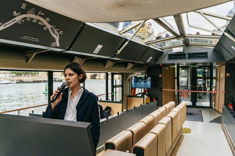 Paris: 1-Hour River Seine Cruise With Audio Commentary - Duration and Languages
