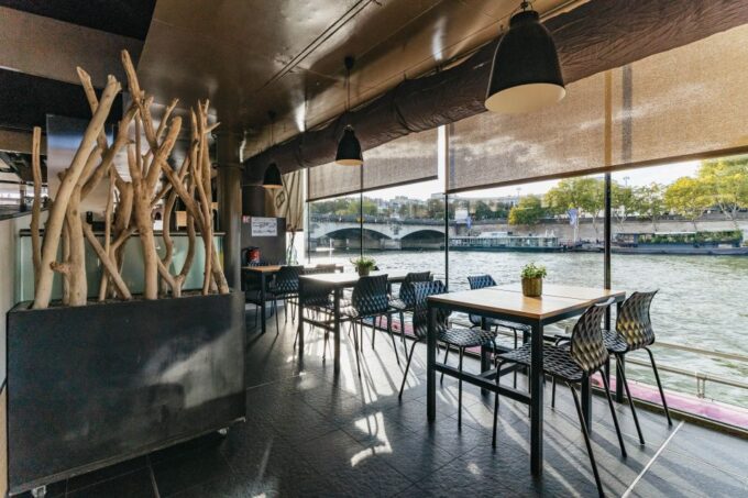 Paris: 1-Hour Sightseeing Cruise With Bistro Dinner - Frequently Asked Questions