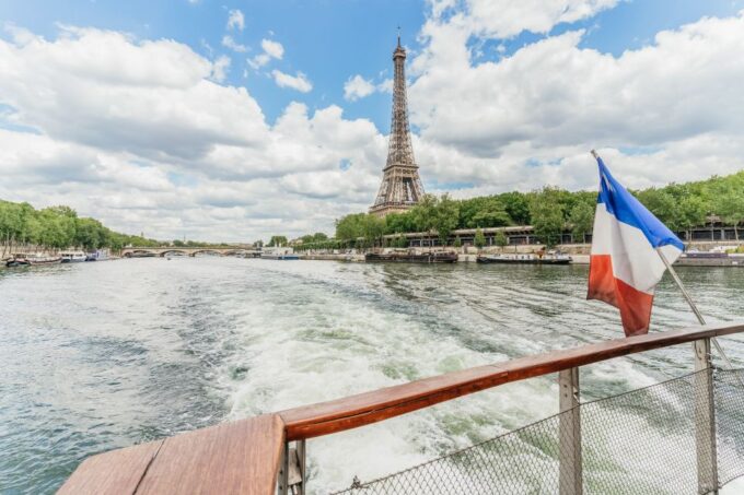 Paris: 2-Hour River Seine Lunch Cruise - Frequently Asked Questions